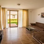 In Complex Trakiyskiy Bryag Villa