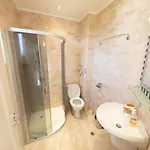 In Complex Trakiyskiy Bryag Villa Lozenec