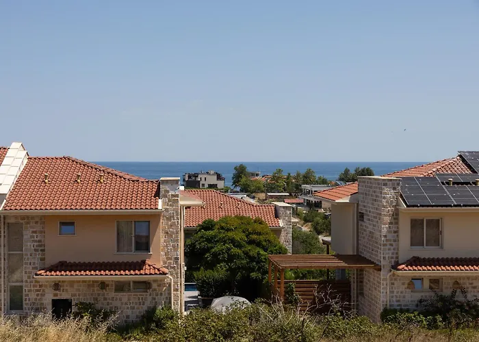 Villa In Complex Trakiyskiy Bryag *