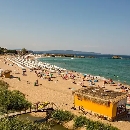 Willa In Complex Trakiyskiy Bryag *